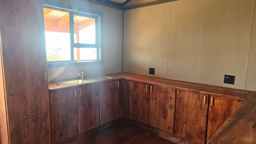 4 Bedroom Property for Sale in Zilkaatsnek North West